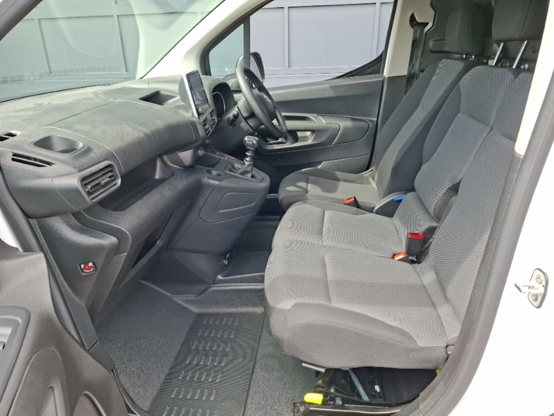 Toyota Proace City 1.5 Bluehdi Design Short Panel Van White #5