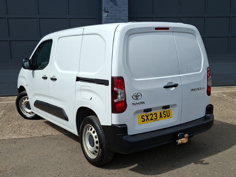 Toyota Proace City 1.5 Bluehdi Design Short Panel Van White #2