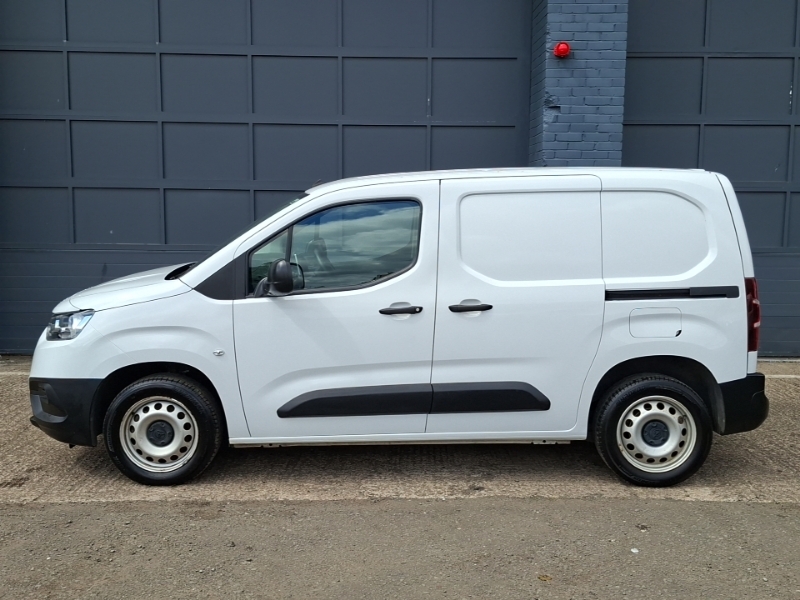 Toyota Proace City 1.5 Bluehdi Design Short Panel Van White #4