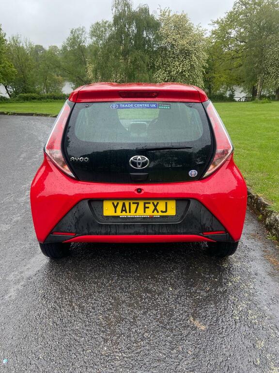 Toyota Aygo 1.0 Vvt-i X-play Red #5
