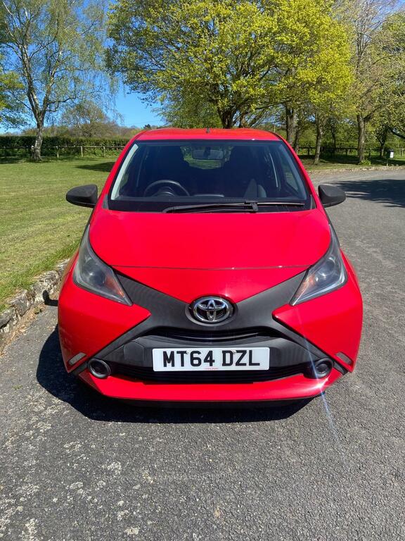 Toyota Aygo 1.0 Vvt-i X MT64DZL Red