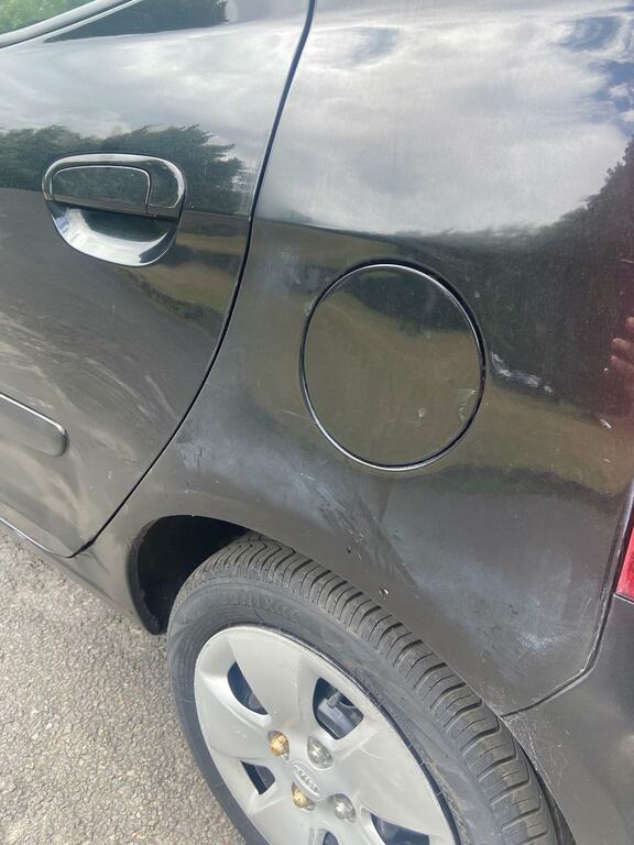 Kia Picanto 1.1 2 Black #6
