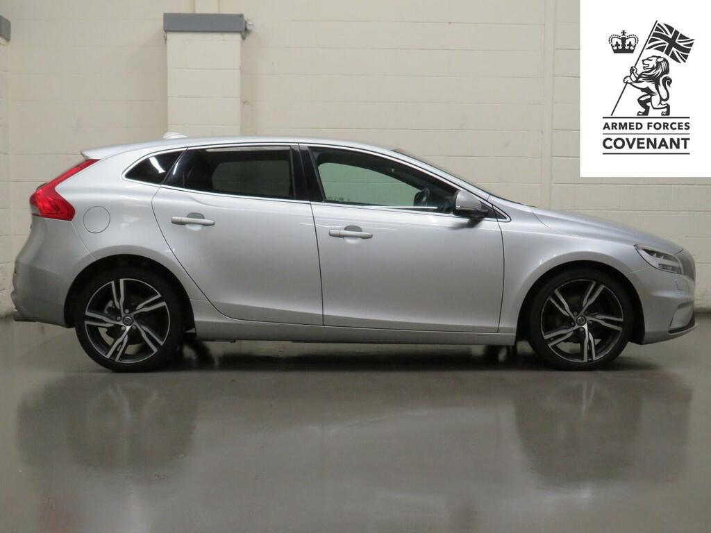 Volvo V40 Hatchback 2.0 D2 R-design Pro Euro 6 Ss 20 KY18EEF Silver #2