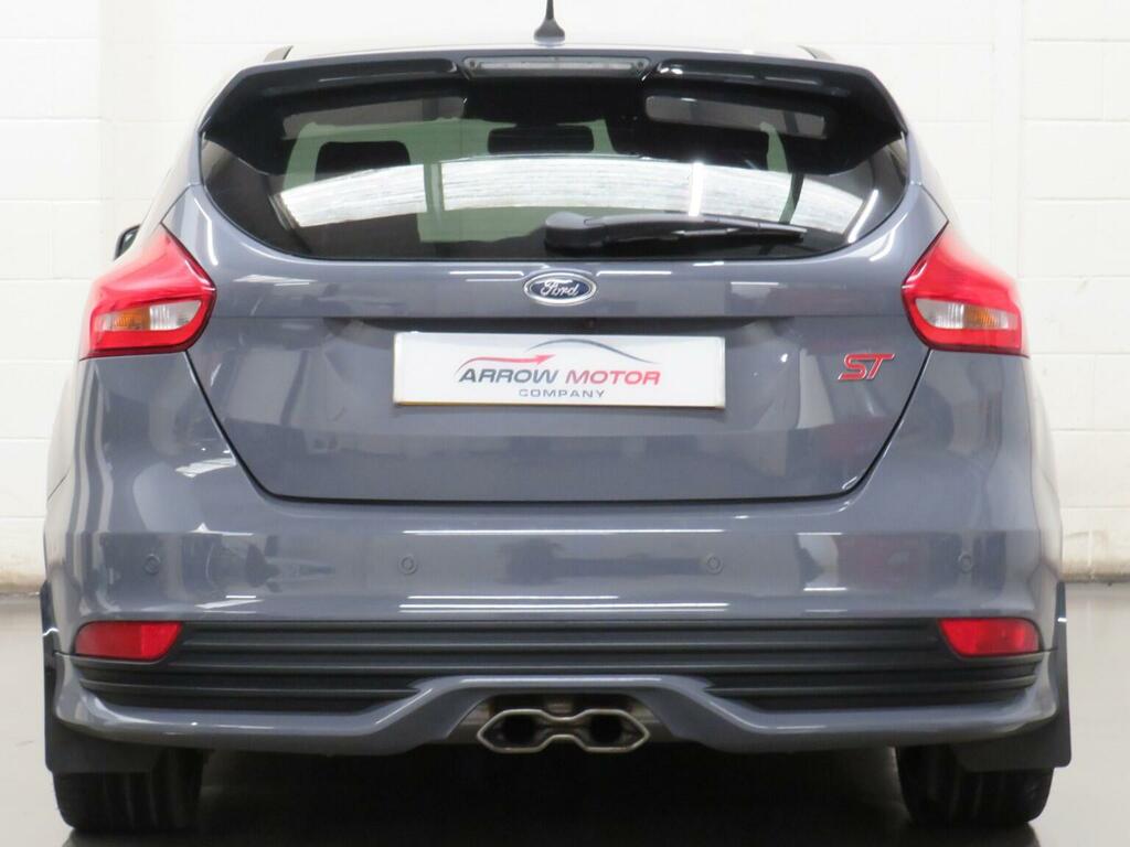 Ford Focus Hatchback 2.0 Tdci St-3 Euro 6 Ss 201717 SO17NDE Grey #4