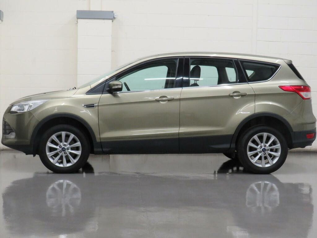 Ford Kuga Suv 2.0 Tdci Titanium Awd Euro 6 Ss 20151 LR15EGF Green #5