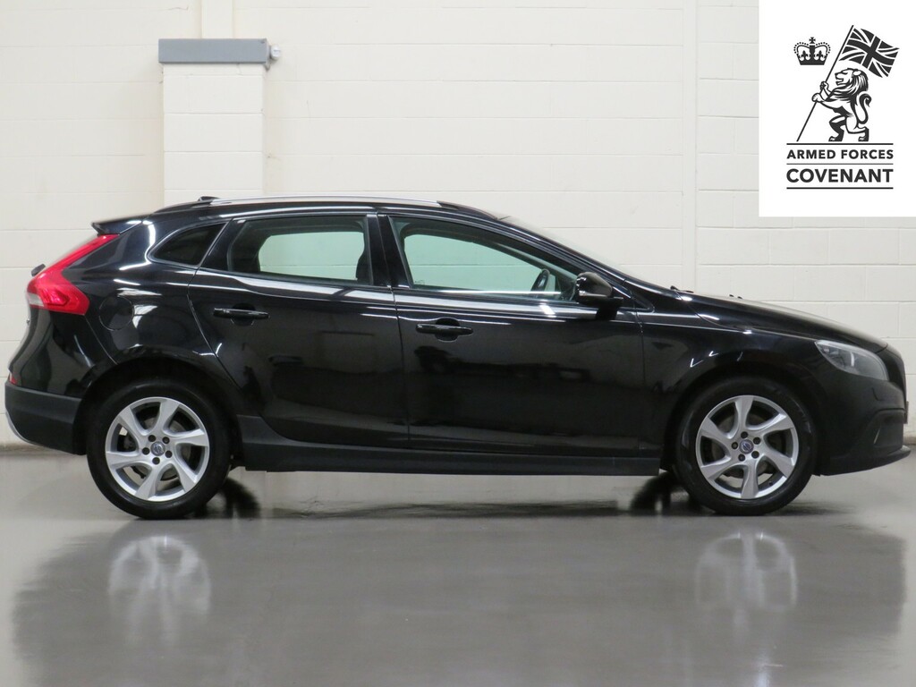 Volvo V40 Cross Country Hatchback 1.6 D2 Lux Powershift Euro 5 Ss Black #2