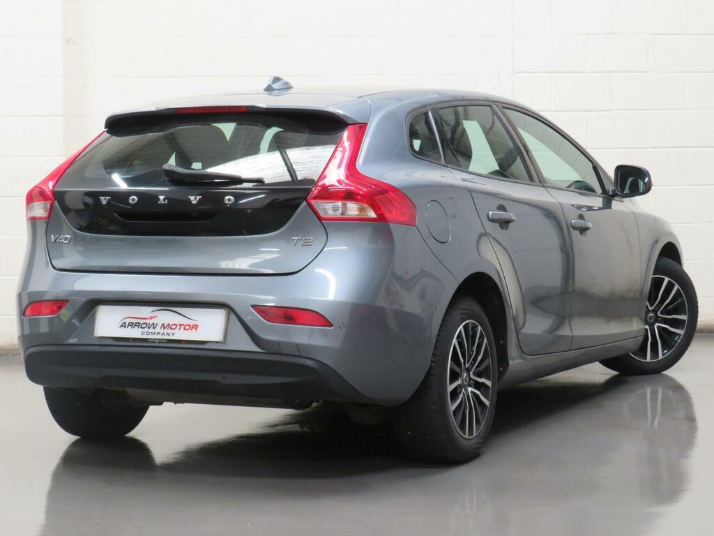 Volvo V40 Hatchback 2.0 T2 Gpf Momentum Nav Plus Euro 6 Ss HK19RFN Grey #3