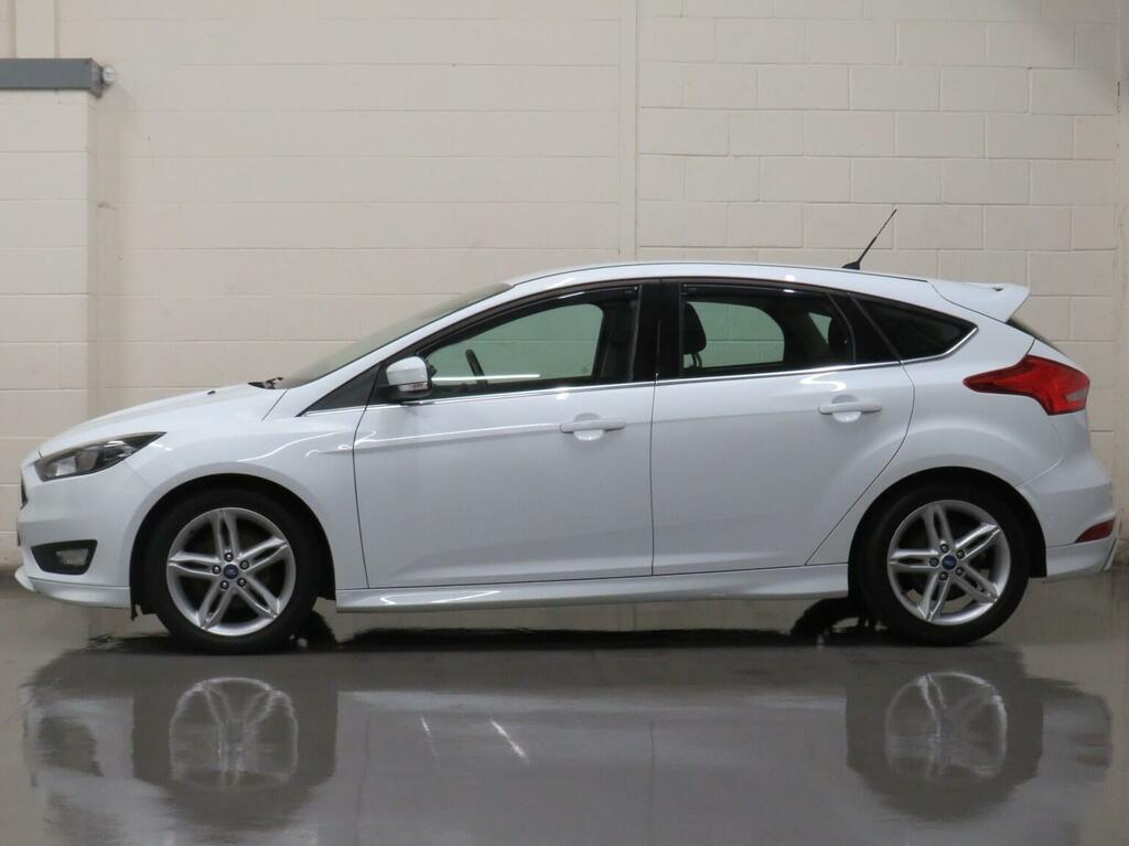 Ford Focus Hatchback 1.5 Tdci Zetec S Euro 6 Ss 2015 SN15SKX White #6