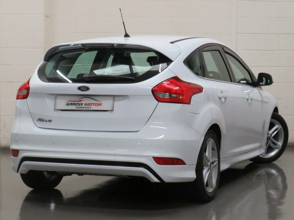 Ford Focus Hatchback 1.5 Tdci Zetec S Euro 6 Ss 2015 SN15SKX White #3