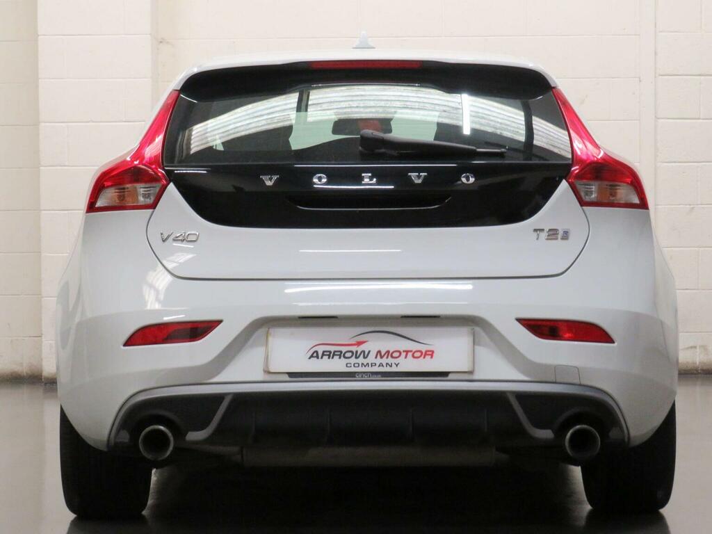 Volvo V40 Hatchback 2.0 T2 R-design Euro 6 Ss 20176 DV67NNF White #4