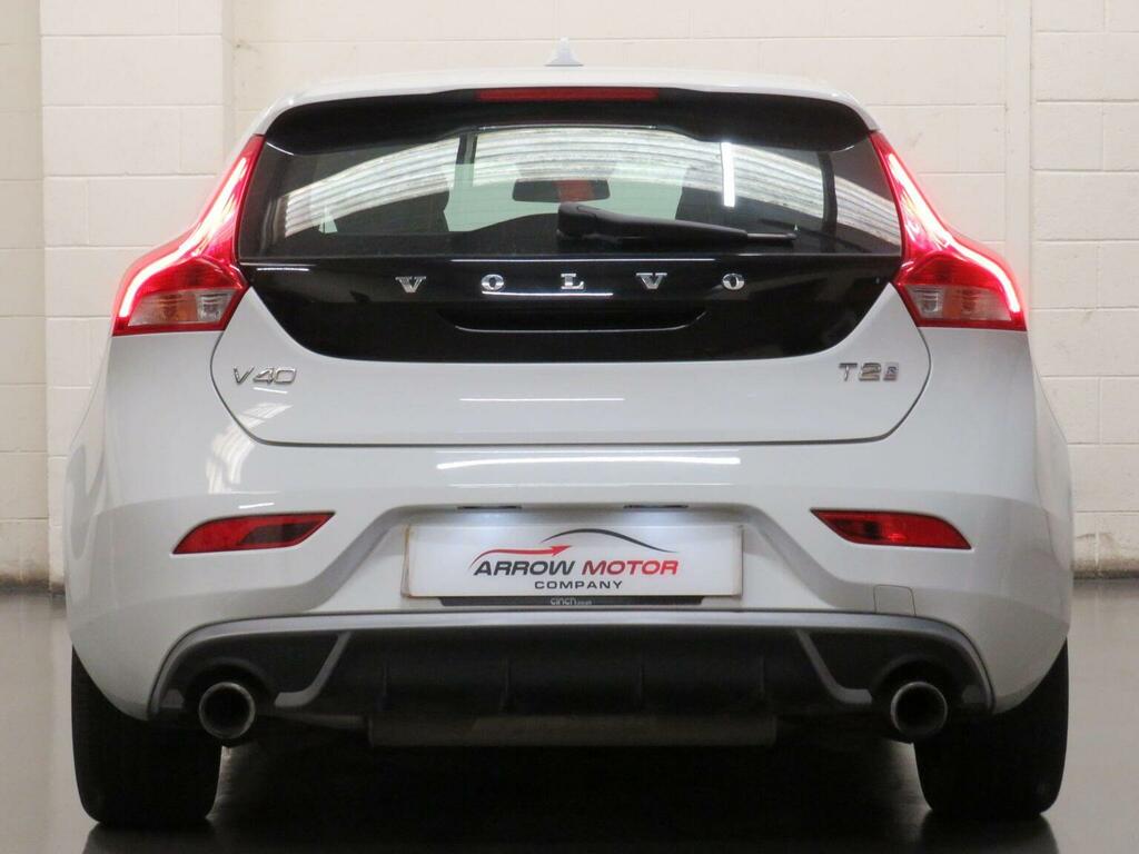 Volvo V40 Hatchback 2.0 T2 R-design Euro 6 Ss 20176 DV67NNF White #5