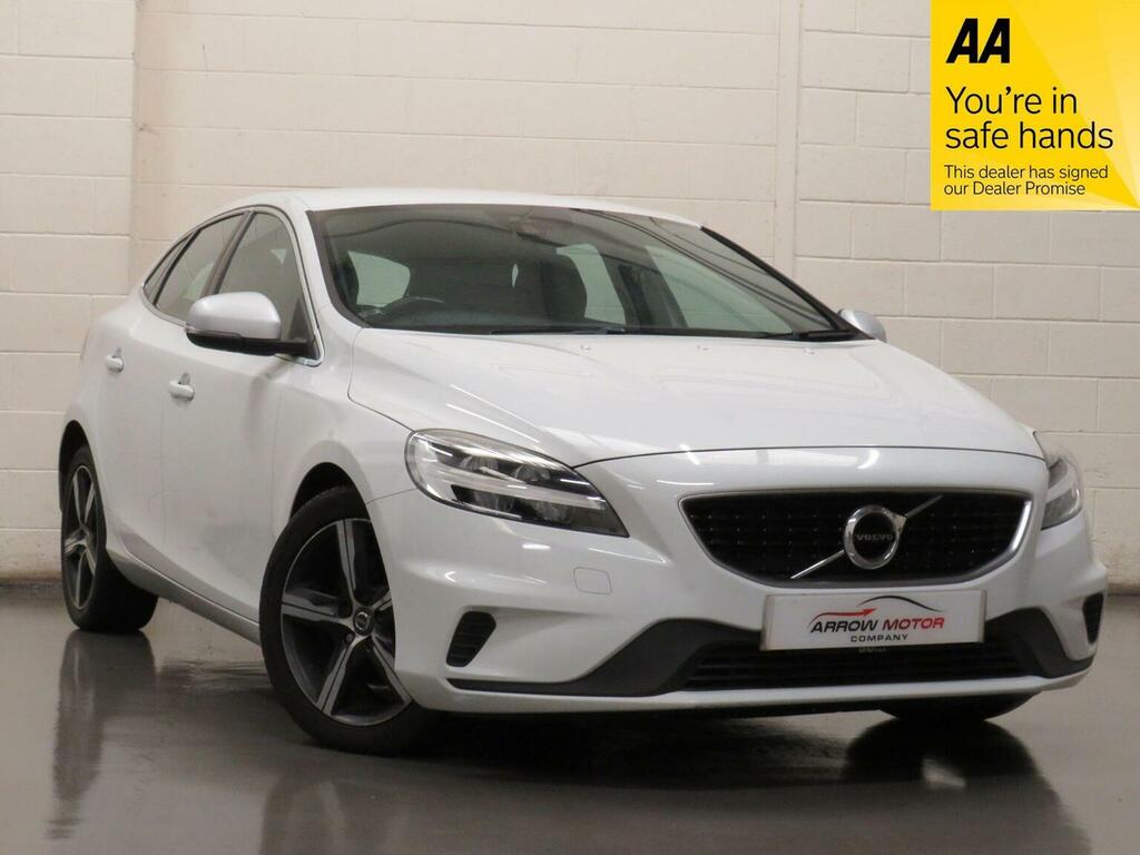 Volvo V40 Hatchback 2.0 T2 R-design Euro 6 Ss 20176 White