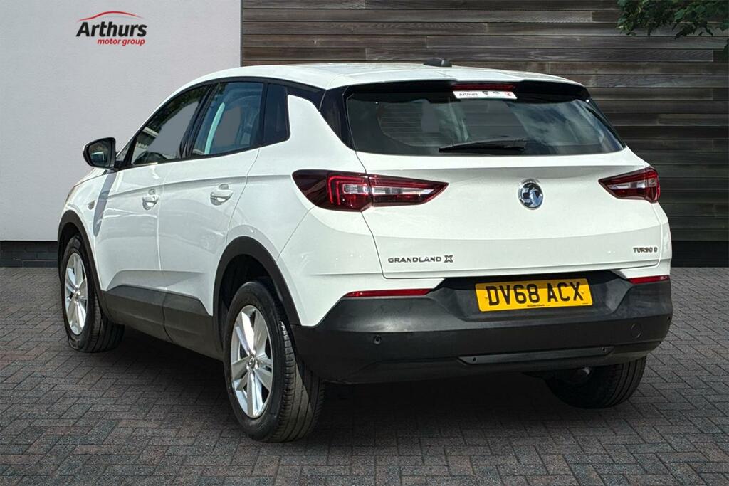 Vauxhall Grandland X Se Ss White #5