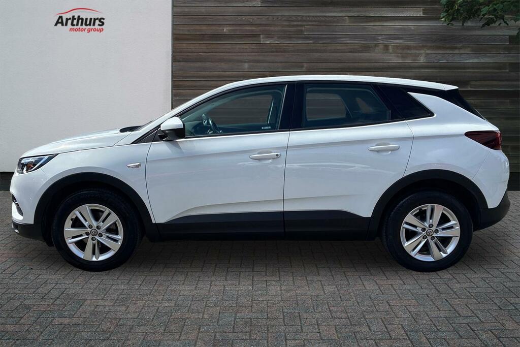 Vauxhall Grandland X Se Ss White #6