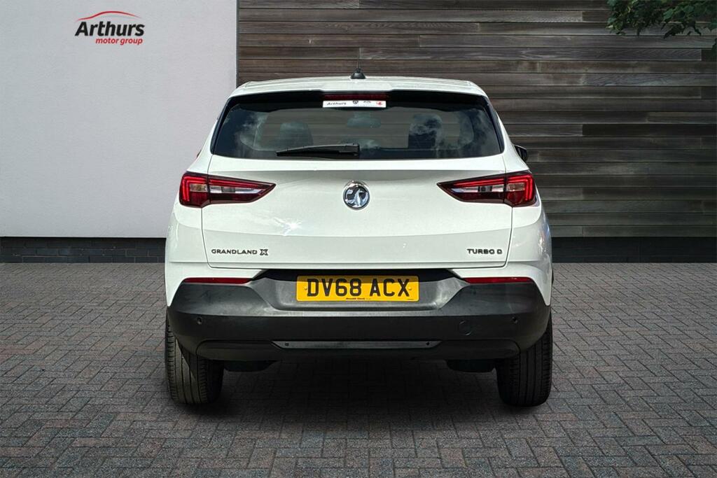 Vauxhall Grandland X Se Ss White #4