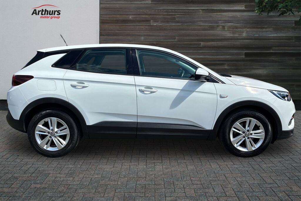 Vauxhall Grandland X Se Ss White #2