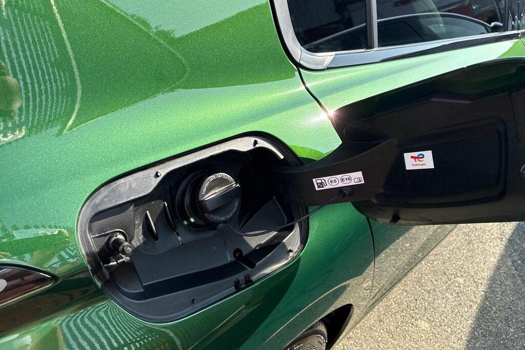 Peugeot 308 Hatchback Green #44