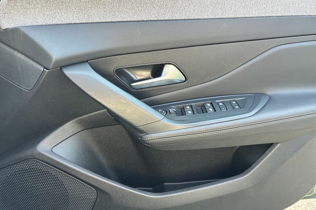 Peugeot 308 Hatchback Green #22