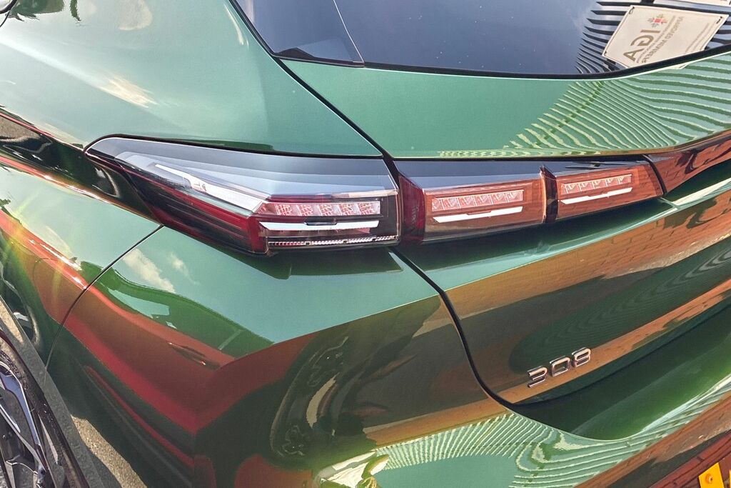 Peugeot 308 Hatchback Green #41