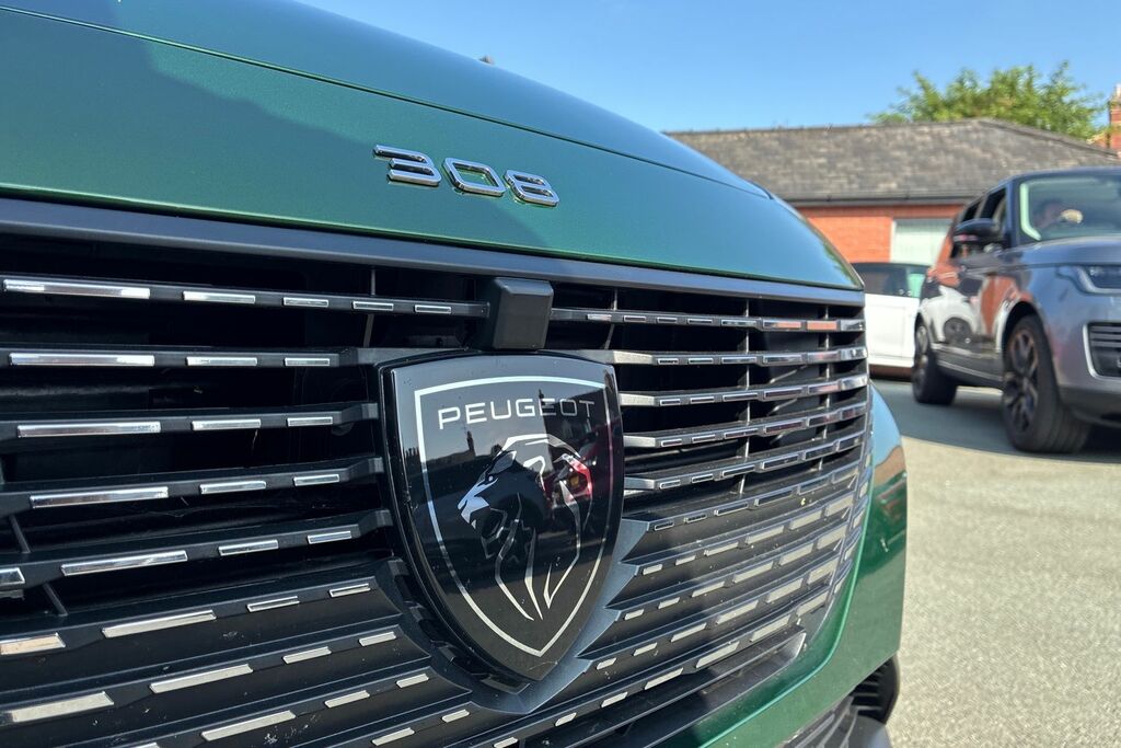 Peugeot 308 Hatchback Green #37