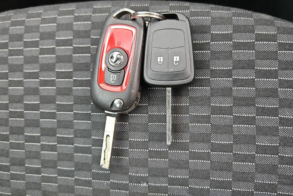 Vauxhall Astra 1.4I Turbo Sri VX Blue #32