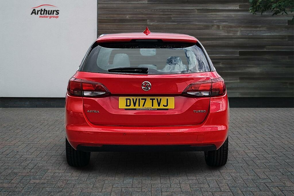 Vauxhall Astra Sri Nav Red #4