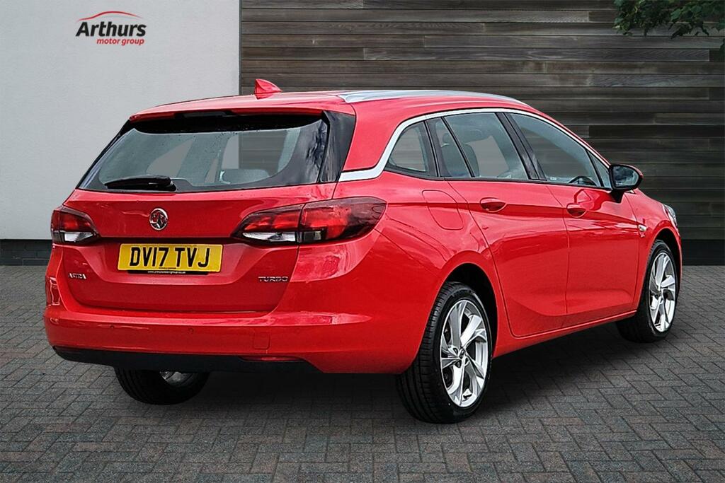Vauxhall Astra Sri Nav Red #3