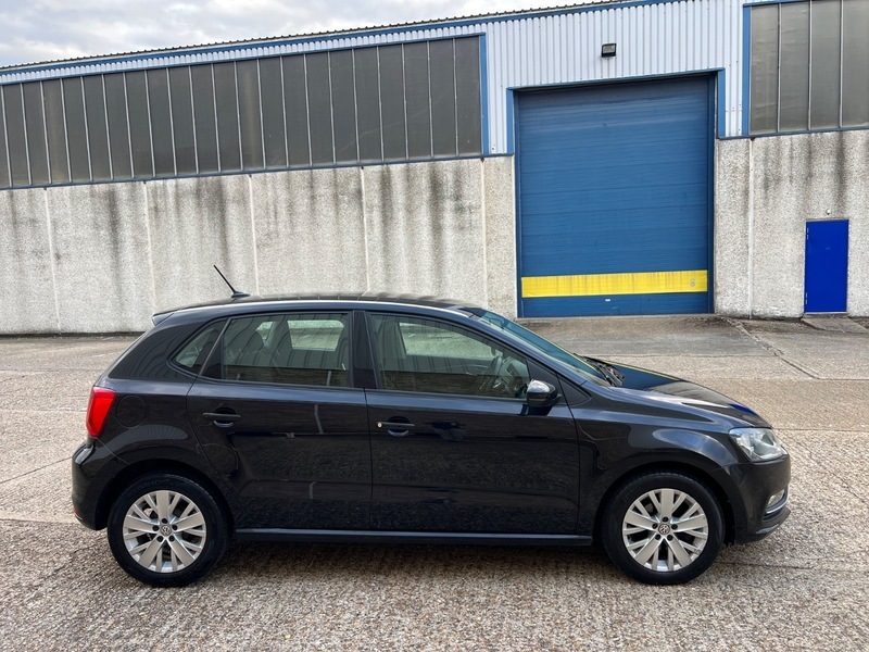 Volkswagen Polo Se Tdi Black #4
