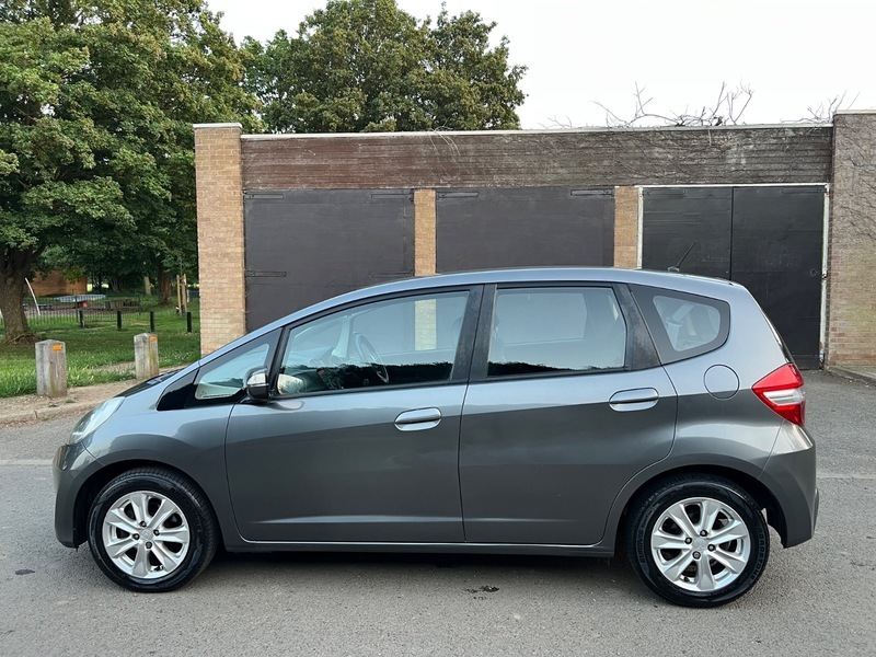 Honda Jazz I-vtec Es Grey #5