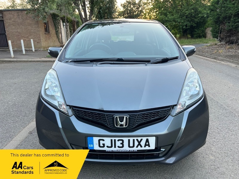 Honda Jazz I-vtec Es Grey #2