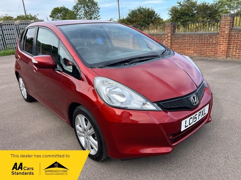 Honda Jazz I-vtec Es Plus Red