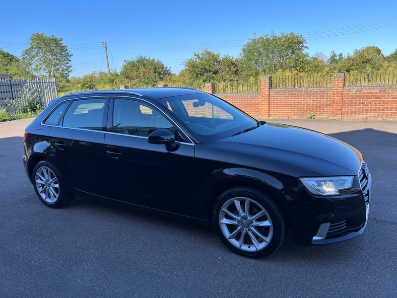 Audi A3 Tdi Sport Black #5