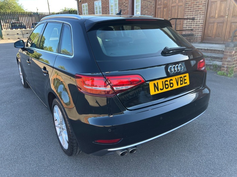 Audi A3 Tdi Sport Black #6