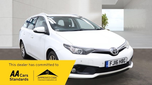 Toyota Auris D-4d Business Edition Touring White