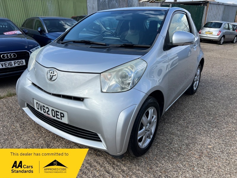 Toyota IQ Vvt-i Iq Silver #3