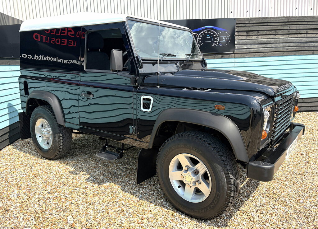 Land Rover Defender 90 2.2 Tdci Hard Top Suv 4Wd Swb Eu Black #2