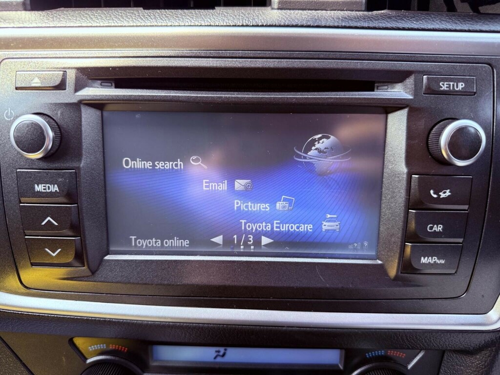 Toyota Auris Hybrid 1.8 Vvt-i Hsd Excel 5-Dr Silver #31