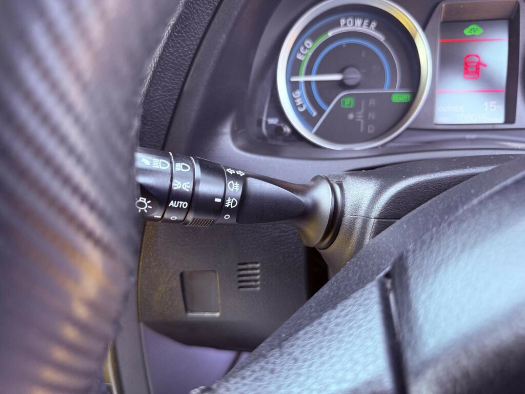 Toyota Auris Hybrid 1.8 Vvt-i Hsd Excel 5-Dr Silver #25