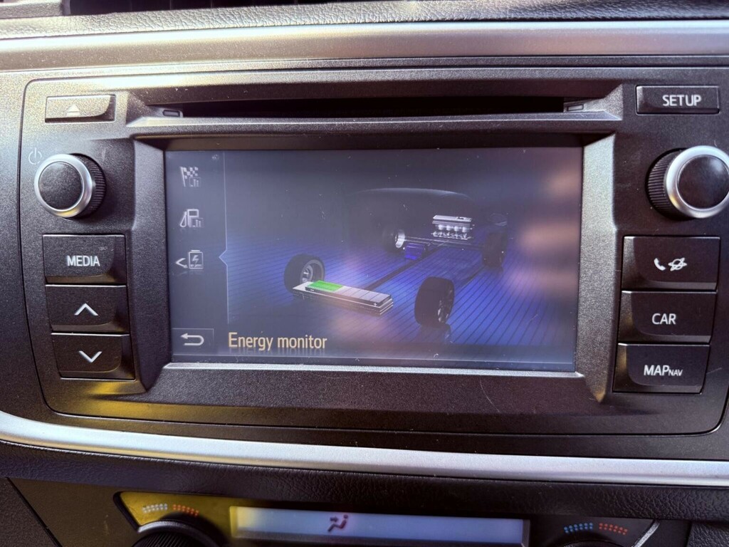 Toyota Auris Hybrid 1.8 Vvt-i Hsd Excel 5-Dr Silver #33