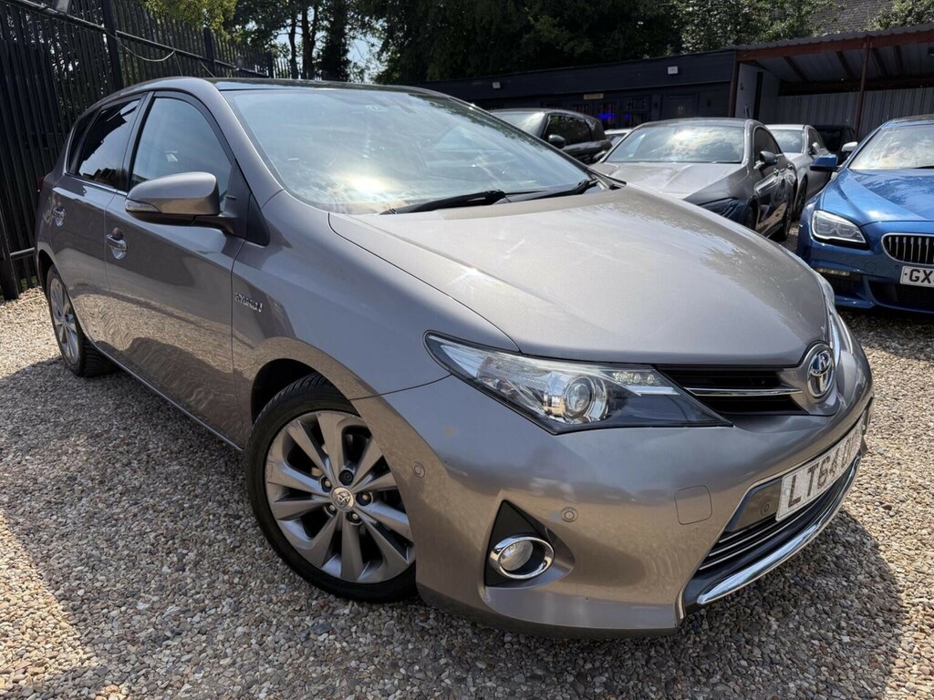 Toyota Auris Hatchback 1.8 Vvt-h Excel Cvt Euro 5 Ss 20 Brown