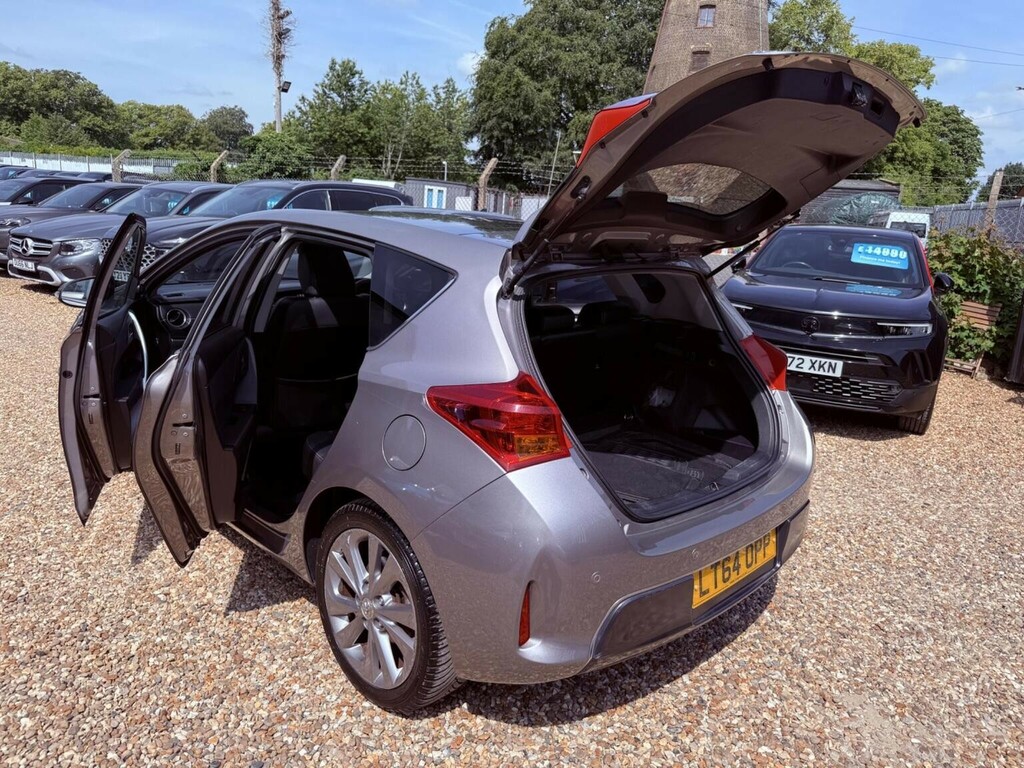 Toyota Auris Hybrid 1.8 Vvt-i Hsd Excel 5-Dr Silver #38