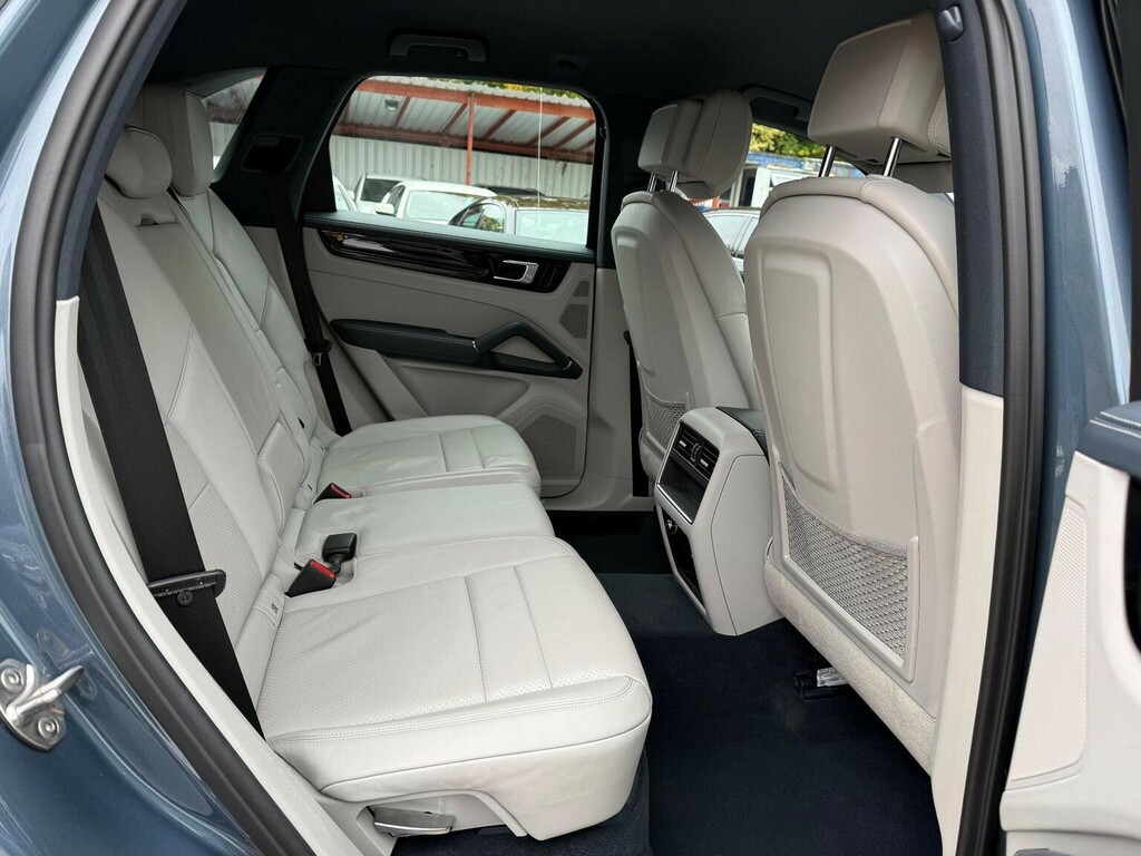 Porsche Cayenne Petrol #19