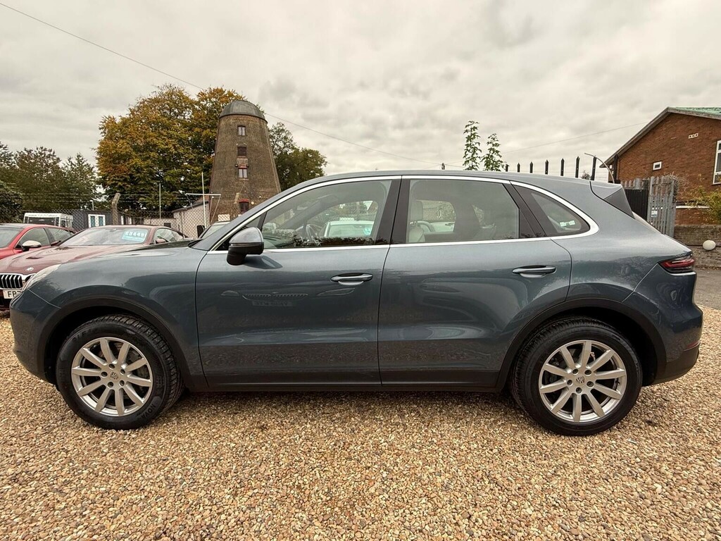 Porsche Cayenne Petrol #11