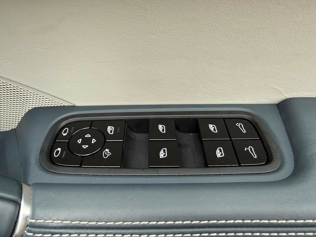 Porsche Cayenne Petrol #36