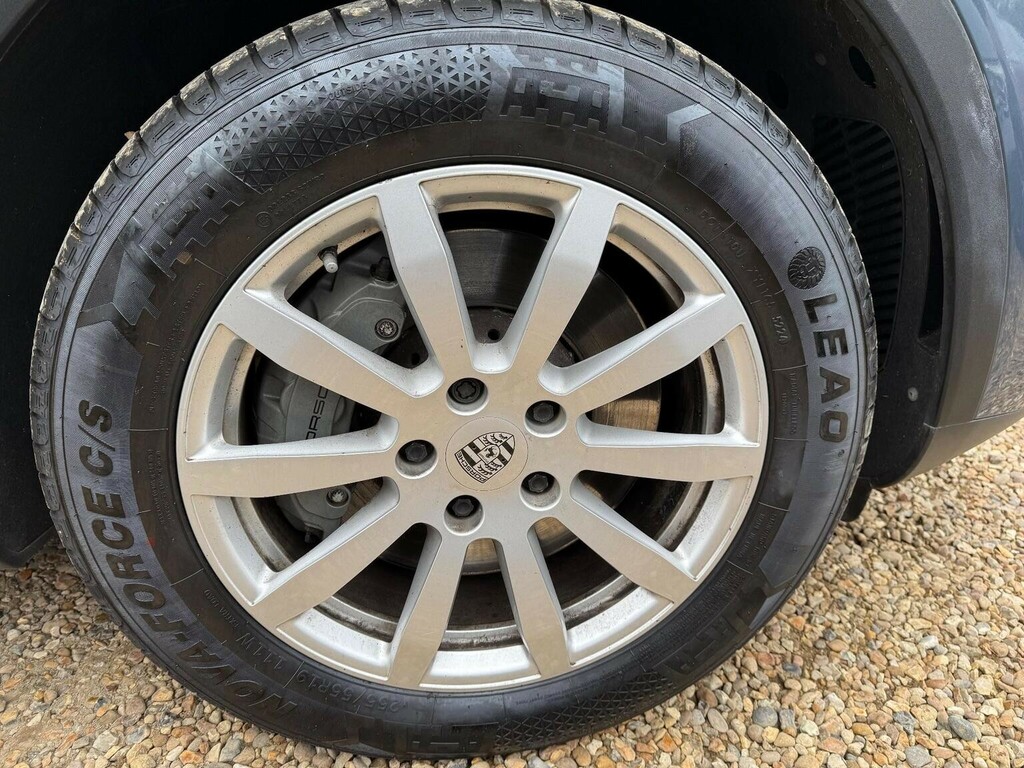 Porsche Cayenne Petrol #52
