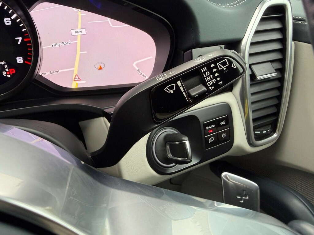 Porsche Cayenne Petrol #26