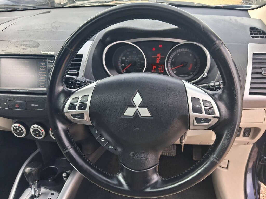 Mitsubishi Outlander 2.0 Intense Elegance H-line Di-d 139 Bhp Black #23