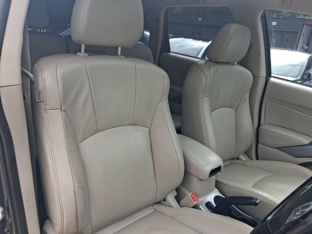 Mitsubishi Outlander 2.0 Intense Elegance H-line Di-d 139 Bhp Black #13