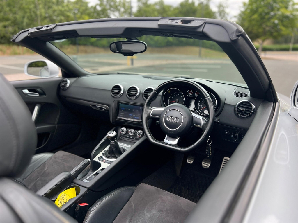 Audi TT 1.8 Tfsi Roadster Euro 5 160 Ps White #26