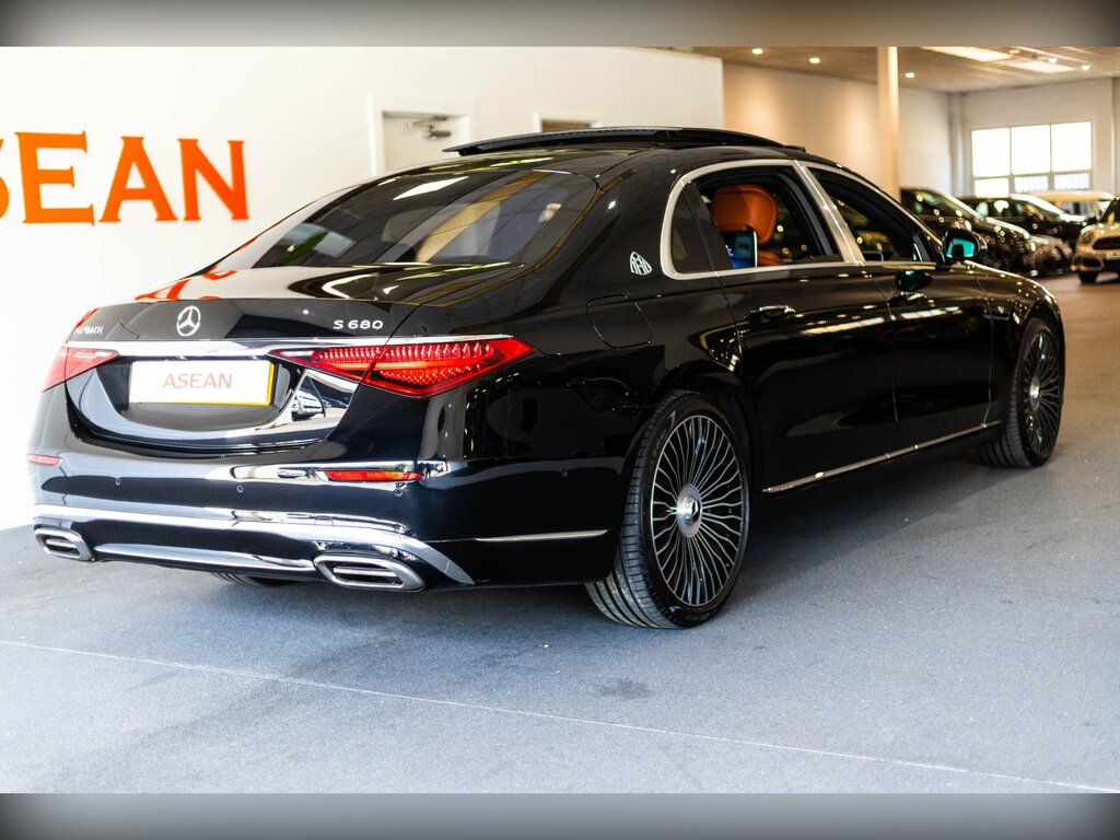 Mercedes-Benz Maybach S Class S 680 Maybach First Class 4M A Black #3